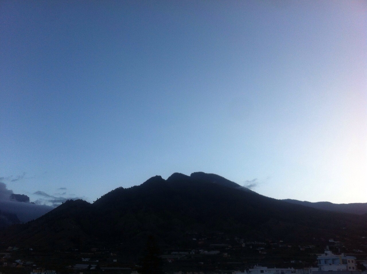 IMG-201504...